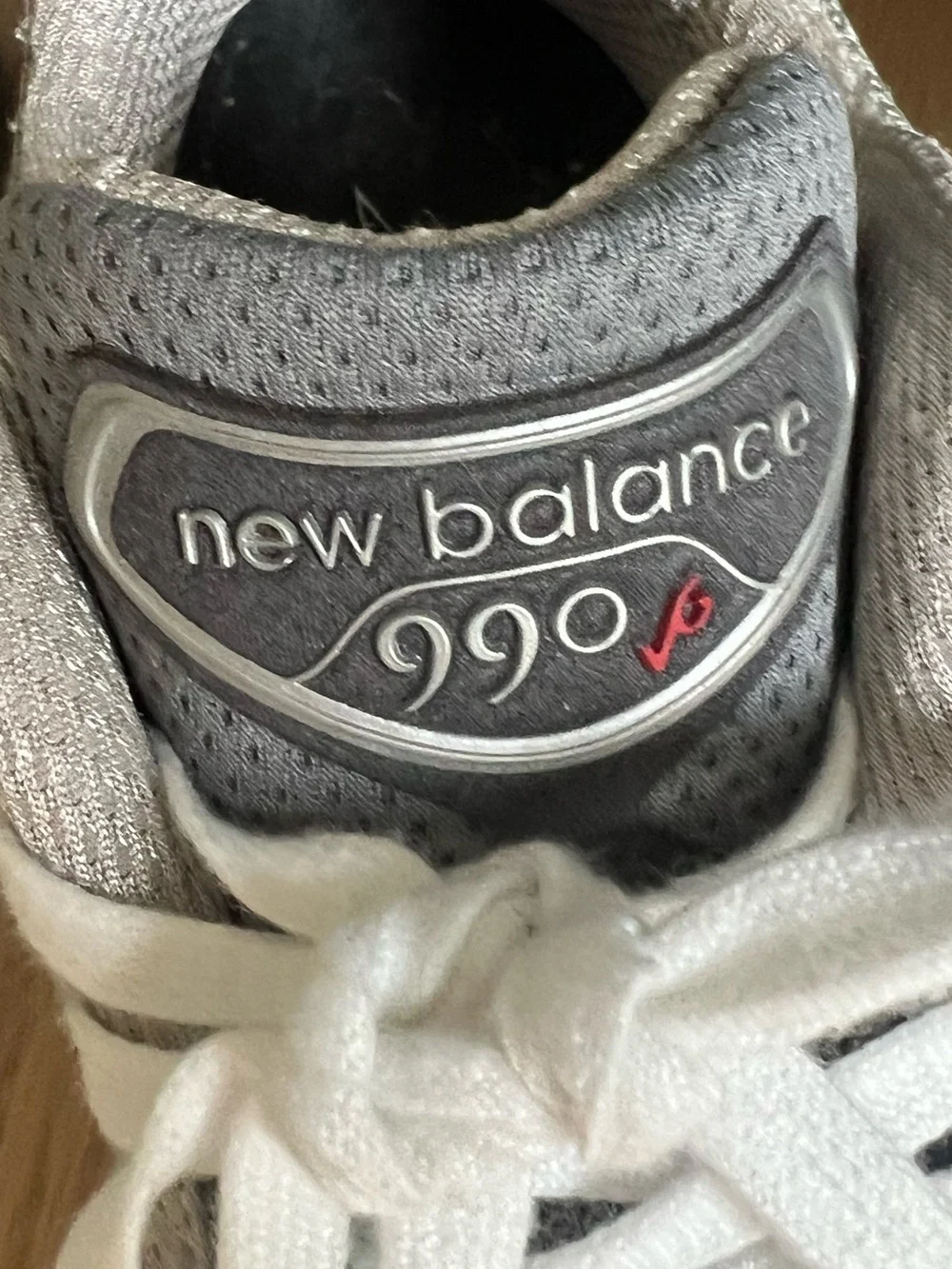 New Balance 990 Sneakers - Gray & White